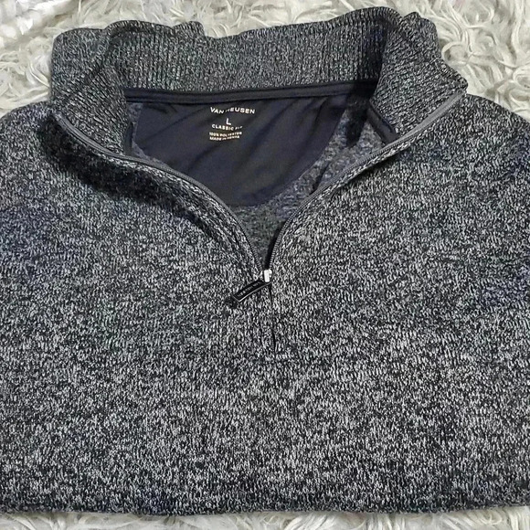 Sweater - Picture 5 of 5